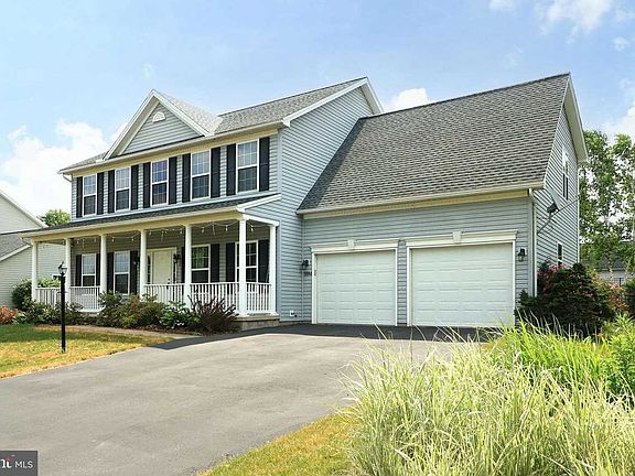 2nd image of 1884 Autumnwood Dr