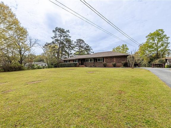 2nd image of 318 Tyrone Rd