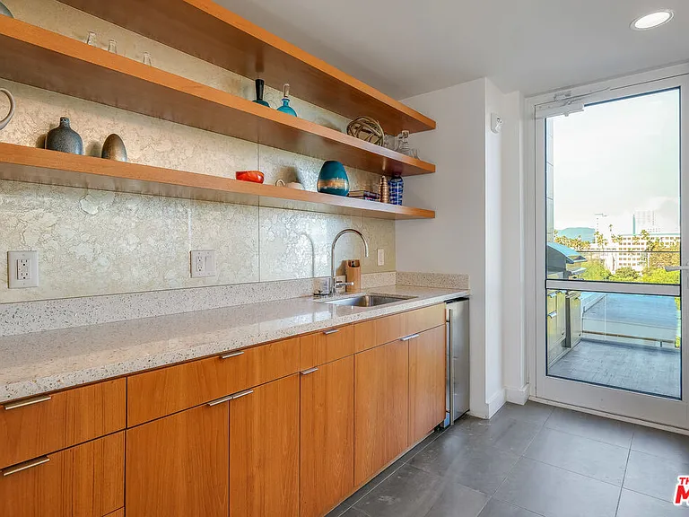 1705 Ocean Ave #206 — Photo 33