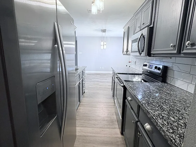 1817 Corpus Ave — Photo 6