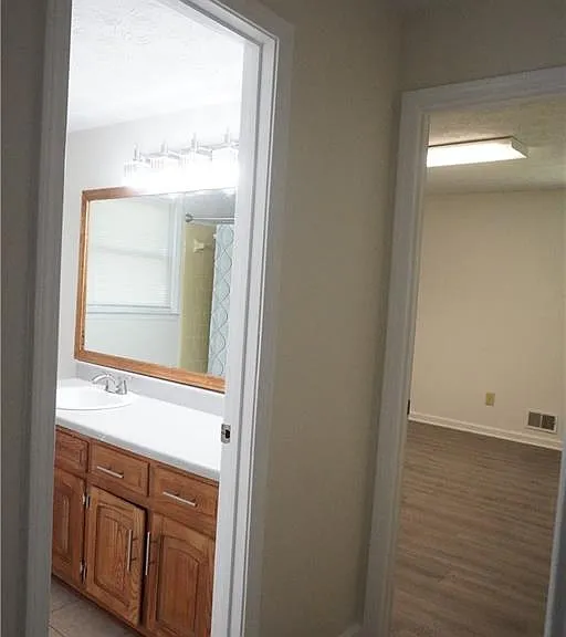 2421 Fieldstone Dr SE — Photo 20