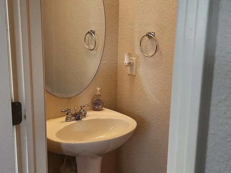 POWDER BATH OFF KITCHEN