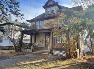 2006 E 1st St #2, Duluth, MN 55812