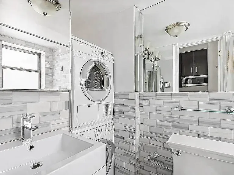 252 Mott St #16 — Photo 5