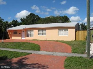 7091 Hope St, Hollywood, FL 33024