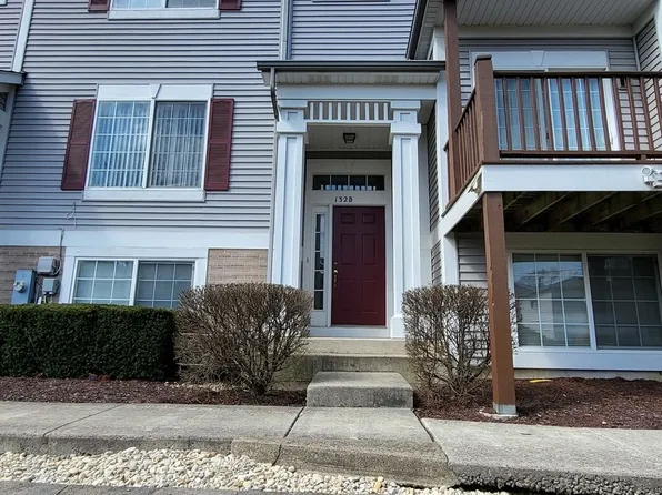 132 Enclave Cir Unit B, Bolingbrook, IL 60440