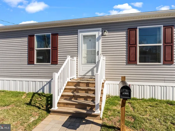 3429 Azalea Ave, Trevose, PA 19053