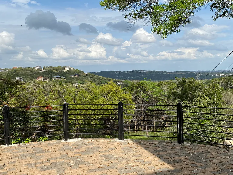 2318 Matador Cir — Photo 25