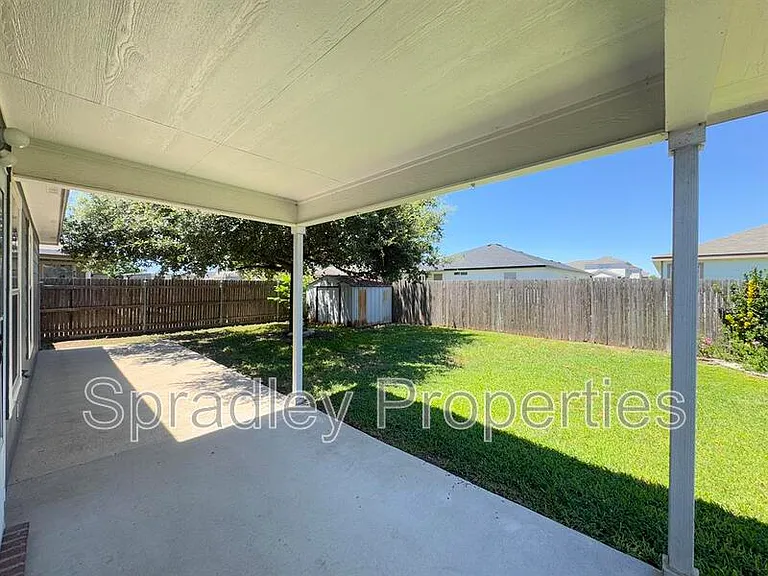 212 Avrshire Ln — Photo 28