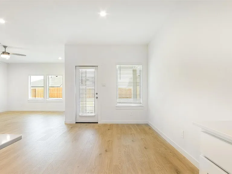 31707 Theodore Bend Dr — Photo 16