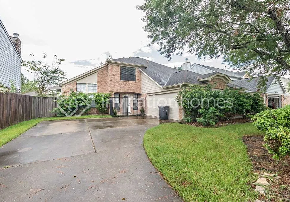 15119 Manorhill Dr