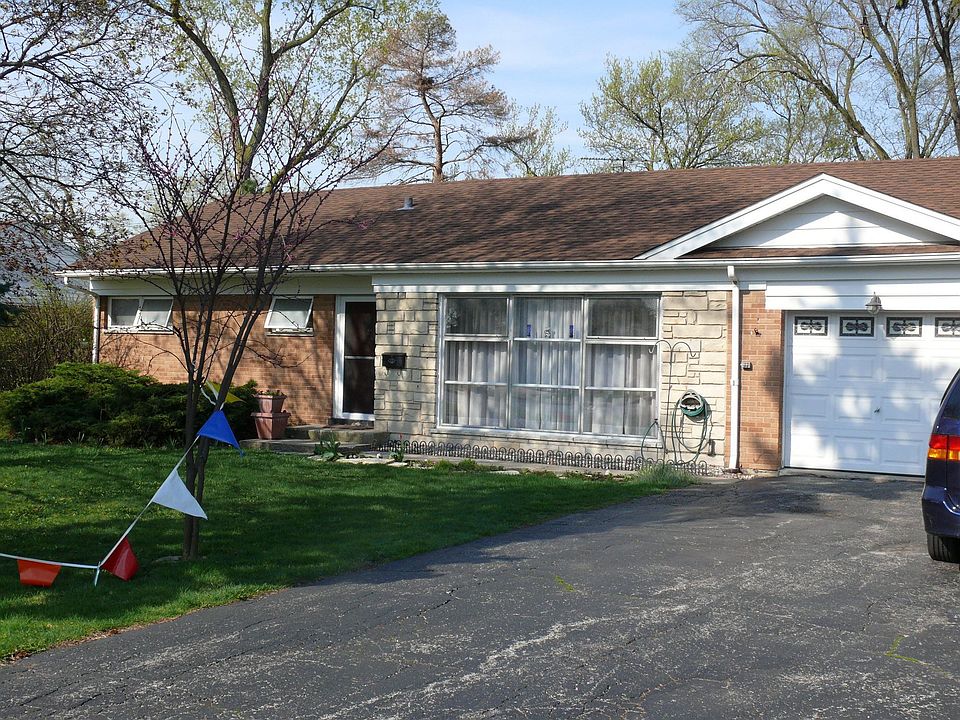 916 S. Elmhurst Rd. Home