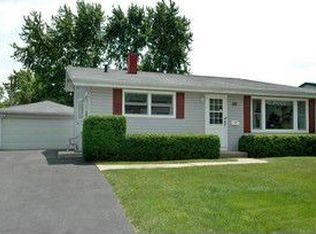 115 Del Rio Rd, Carpentersville, IL 60110