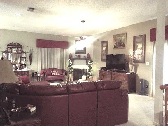 4th image of 304 Southwood Dr