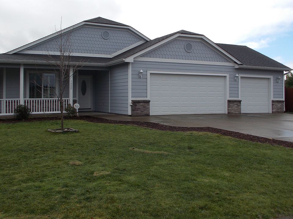 Cute porch wraps around two sides