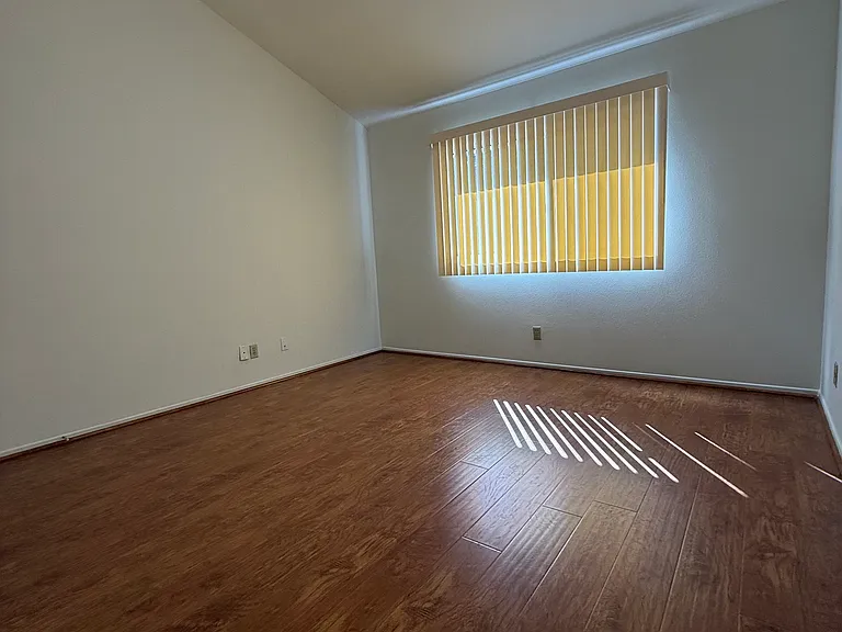 3340 Honolulu Ave #2 — Photo 5