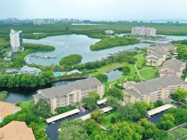 340 Horse Creek Dr S #304, Naples, FL 34110