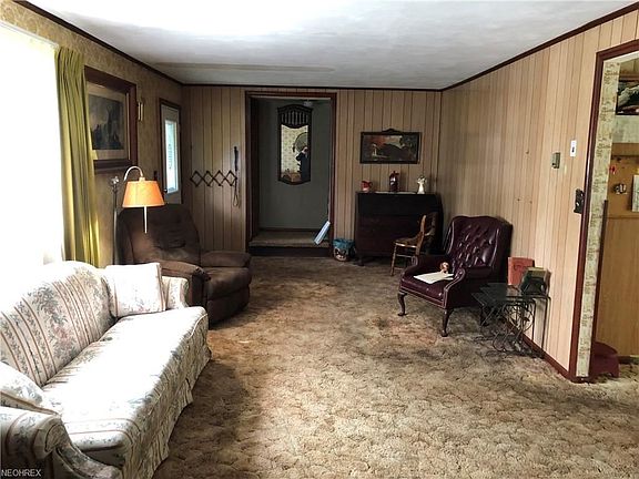 3rd image of 4592 Fitzgerald Ave
