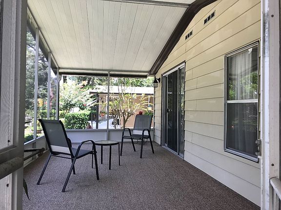 3rd image of 8653 NW 41st St