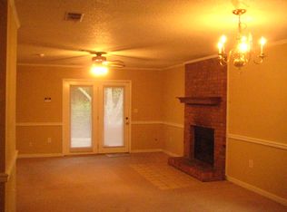 101 E Meadowwick Dr, Clinton, MS 39056
