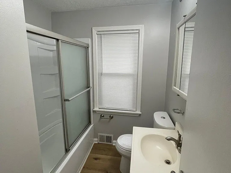 2504 Guelat Ave — Photo 15