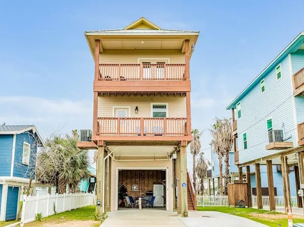 11221 Schwartz Dr, Galveston, TX 77554