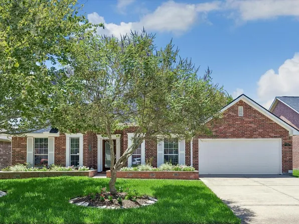 1015 Hyland Ln, League City, TX 77573