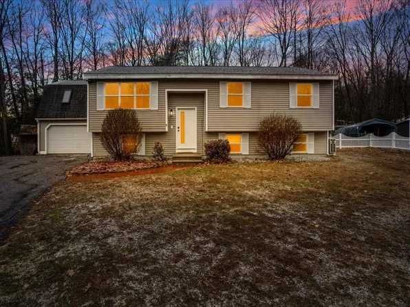 8 Columbine Place, Concord, NH 03303