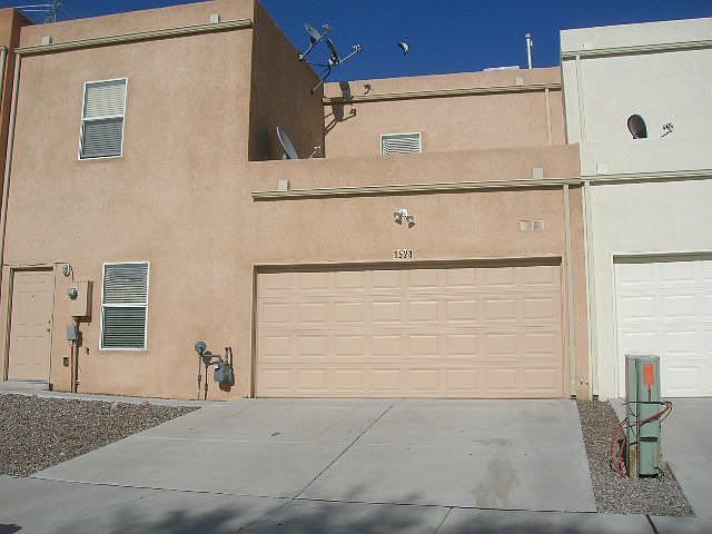 2nd image of 1524 Dorothy Lois Dr NE