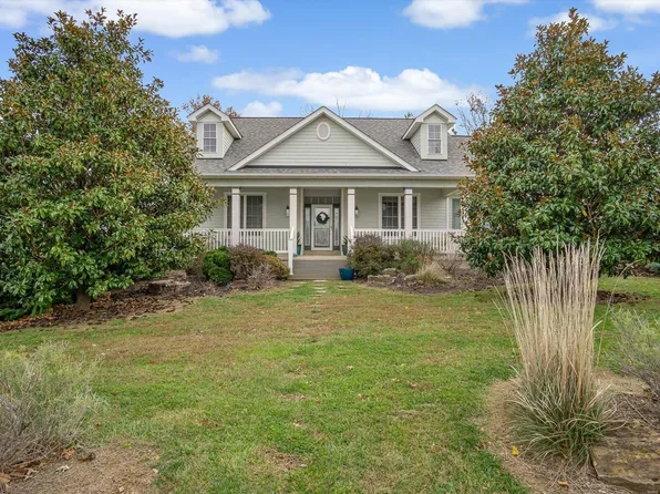 206 Rogers St, Waterloo, IL 62298