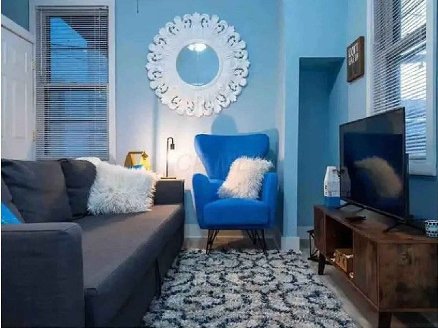 1 bed, 1.0 bath, 592 sqft, $3,055 — Photo 2