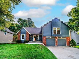 709 SW Murray Rd, Lees Summit, MO 64081