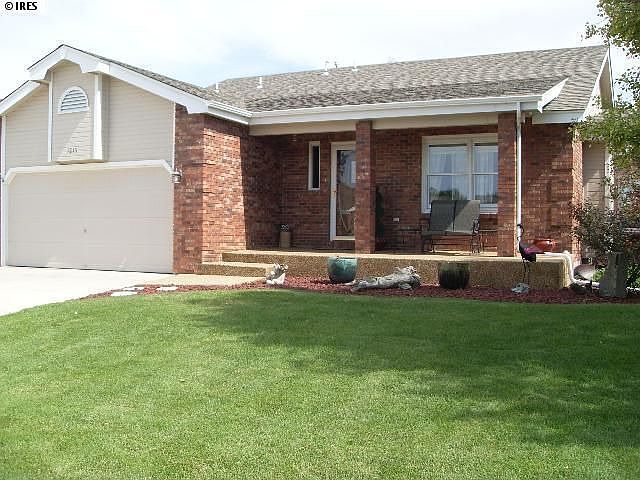 1st image of 1215 Honeysuckle Ct