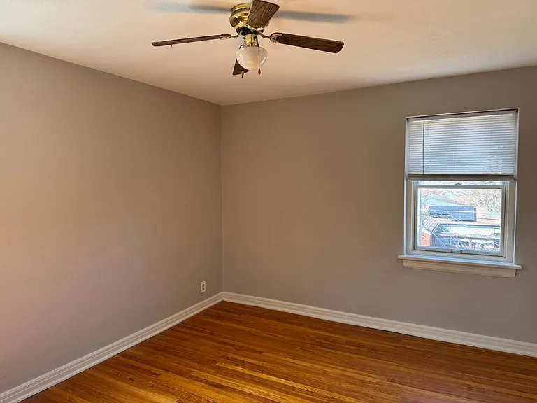 4519 Jamieson Ave — Photo 9