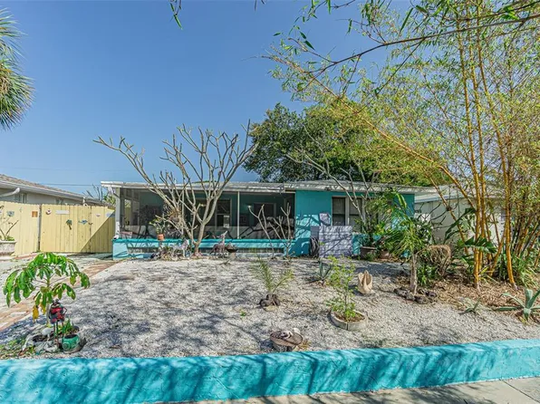 1024 Apache Trl, Clearwater, FL 33755