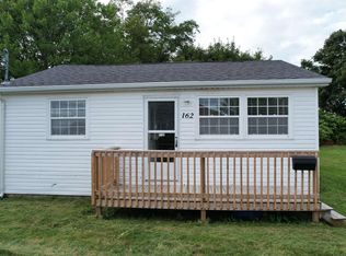 162 Upper McLean St, Glace Bay, NS B1A 2L3