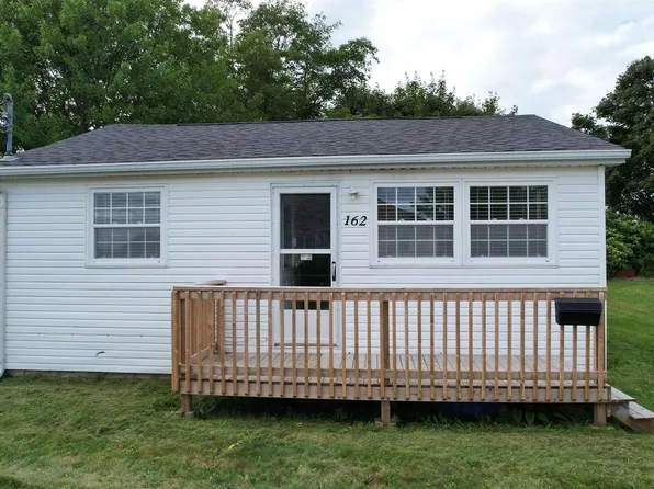 162 Upper McLean St, Glace Bay, NS B1A 2L3