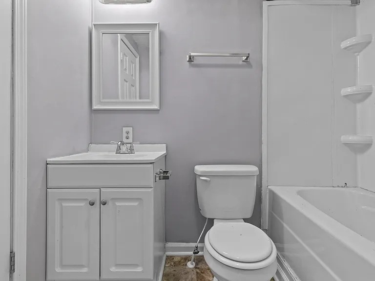 1133 Pickett Rd — Photo 16