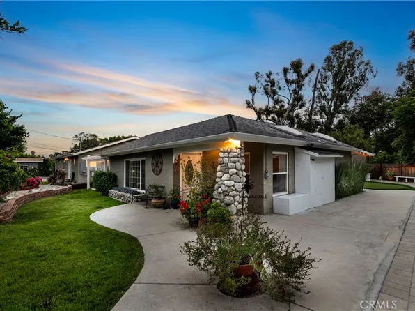 19458 Oxnard St, Tarzana, CA 91356