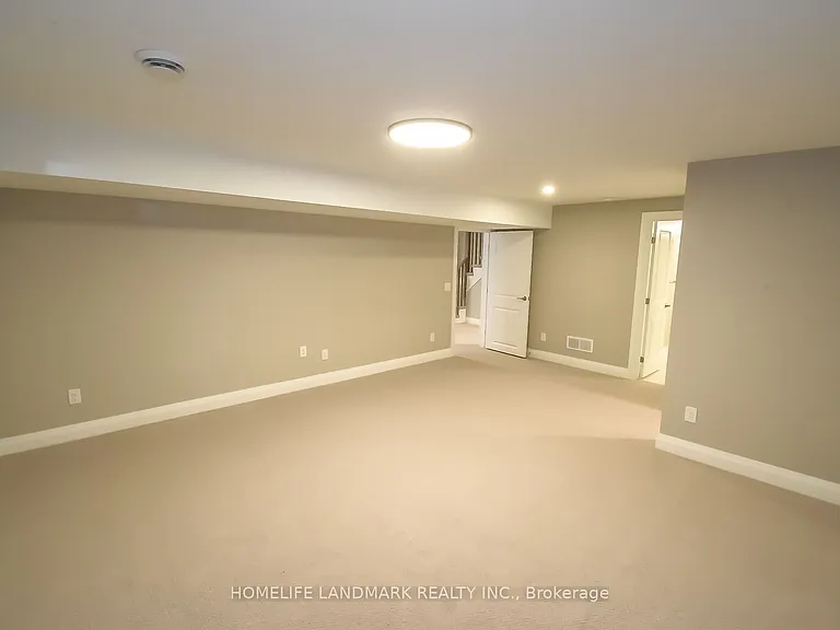 8974 Willoughby Dr #23 — Photo 27