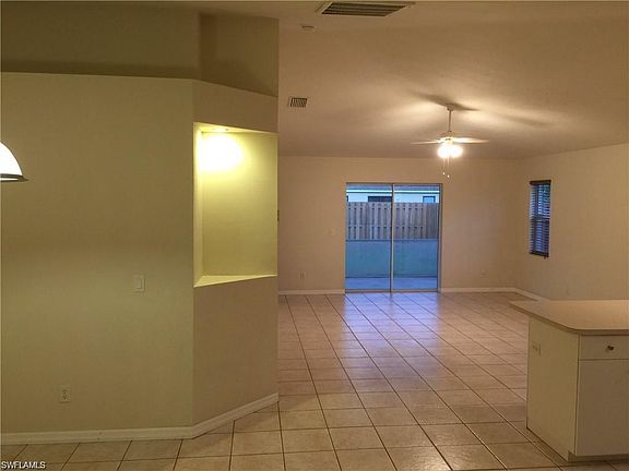2nd image of 505 SE 23rd Pl