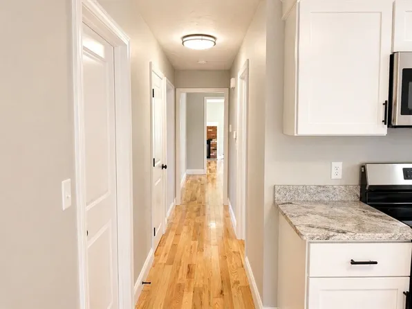 53 Bridge St, Raynham, MA 02767