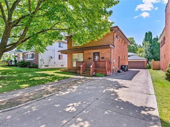 1768 & 1770 Liberty Dr, Akron, OH 44313