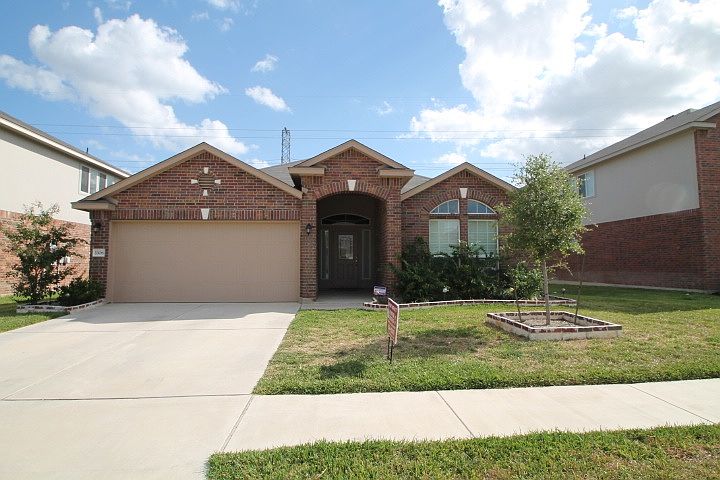 1st image of 3306 Cricklewood Dr