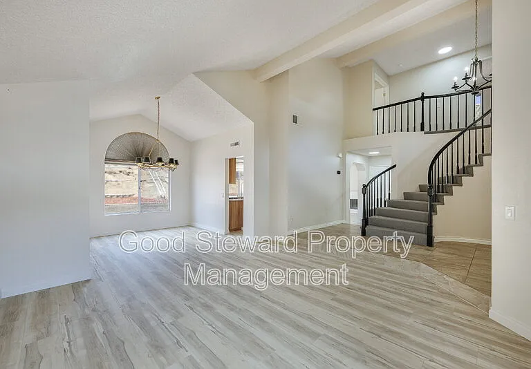734 Morita Dr — Photo 3