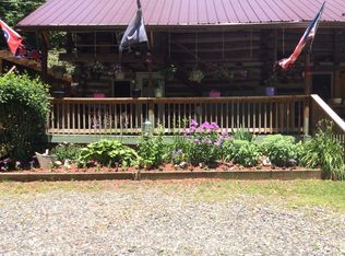 640 Thomas Rd, Spruce Pine, NC 28777
