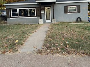 906 Woodrow Ave, Festus, MO 63028