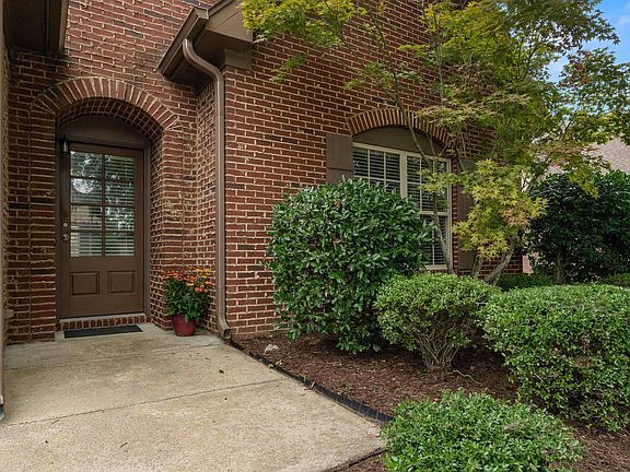 5th image of 6271 Peregrine Cir