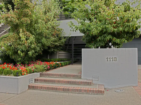 1118 Lakeview Blvd E Unit 1, Seattle, WA 98102