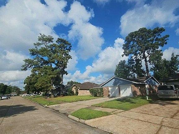 5th image of 13359 Villagrove Dr
